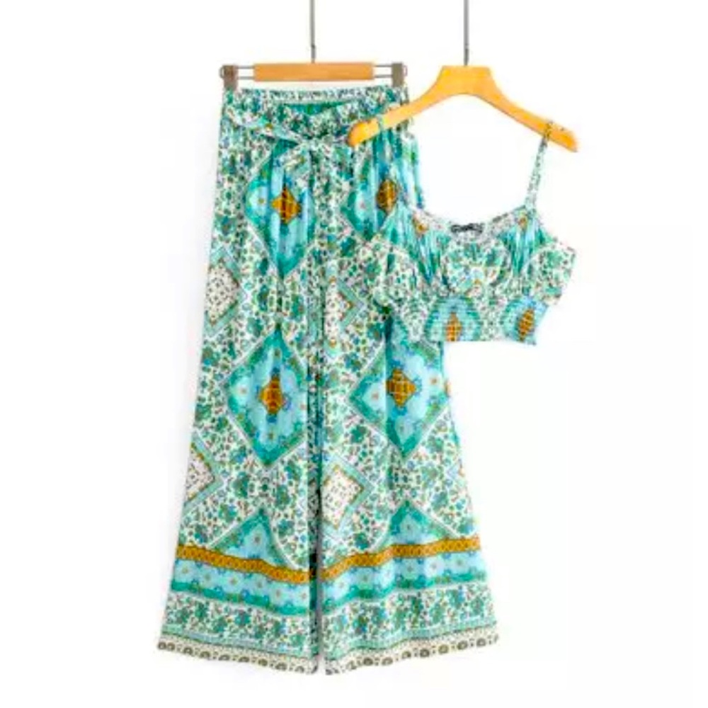 5 ⭐️ Divina Boho Crop Top Wide Legged 2-Piece i…